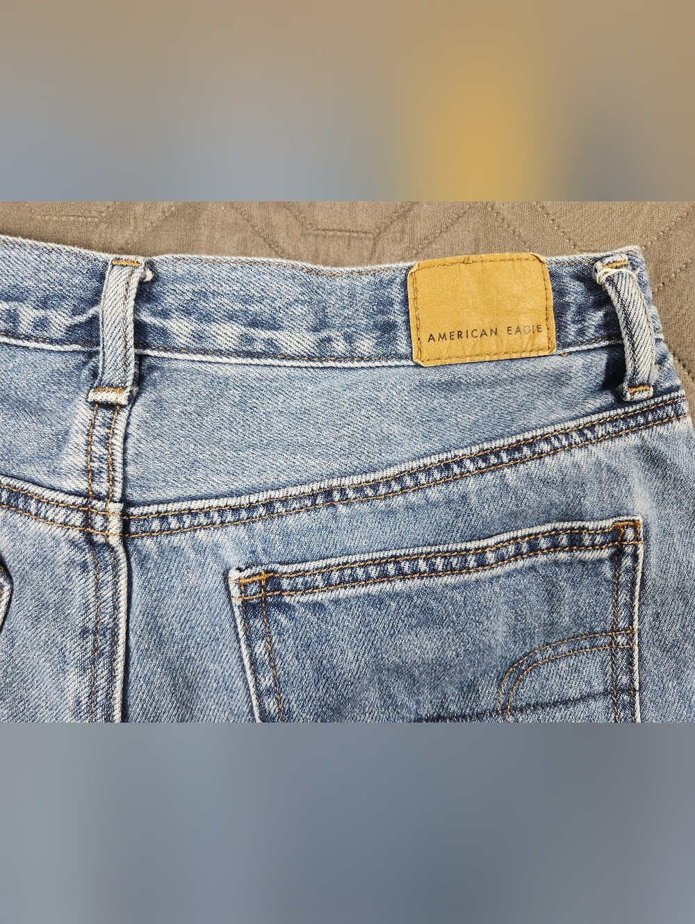 American Eagle light blue denim cuffed mom shorts mid-rise fit size 6 - Picture 11 of 12